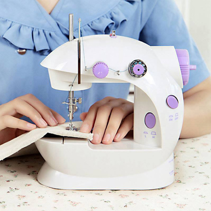 4 in 1 Electric Sewing Machine-1